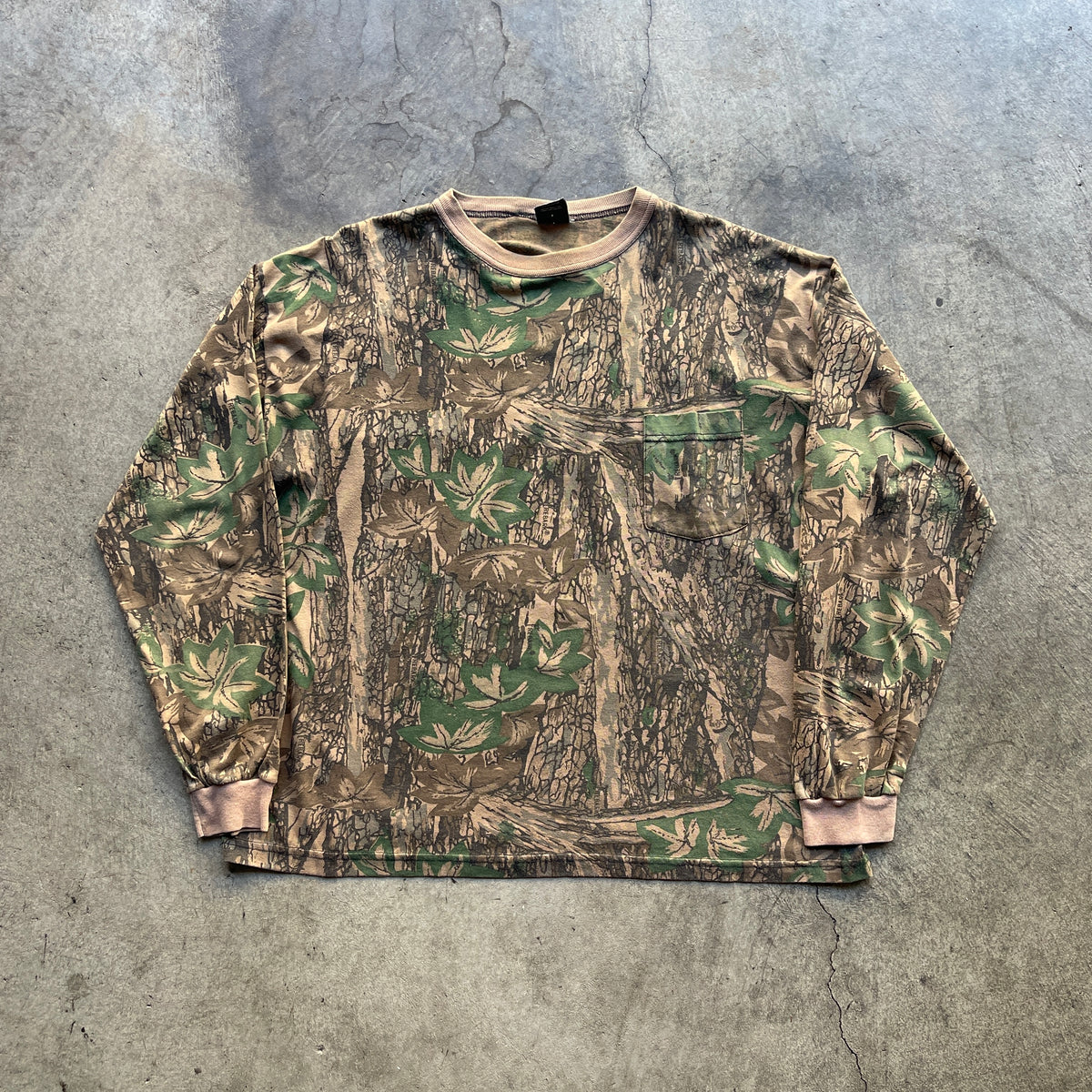 1990s Real Tree Camo Long Sleeve Tee