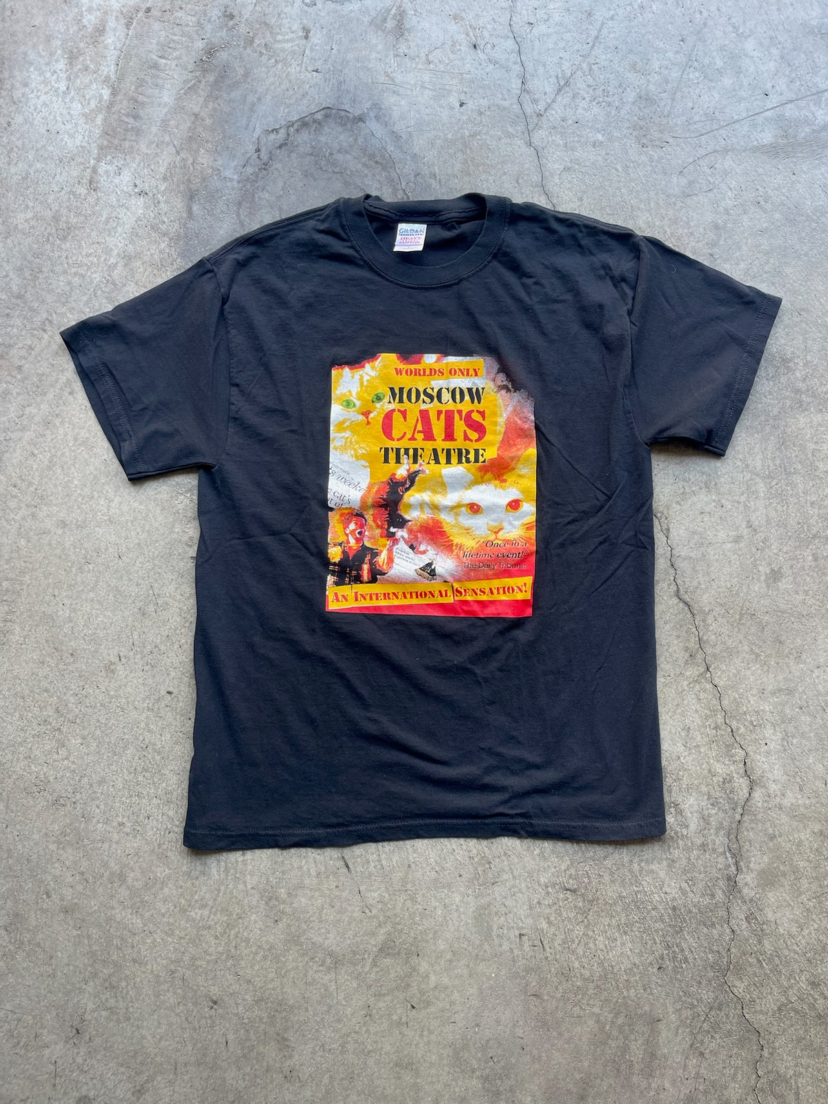1990s Russian Moscow Cat Theatre Tee